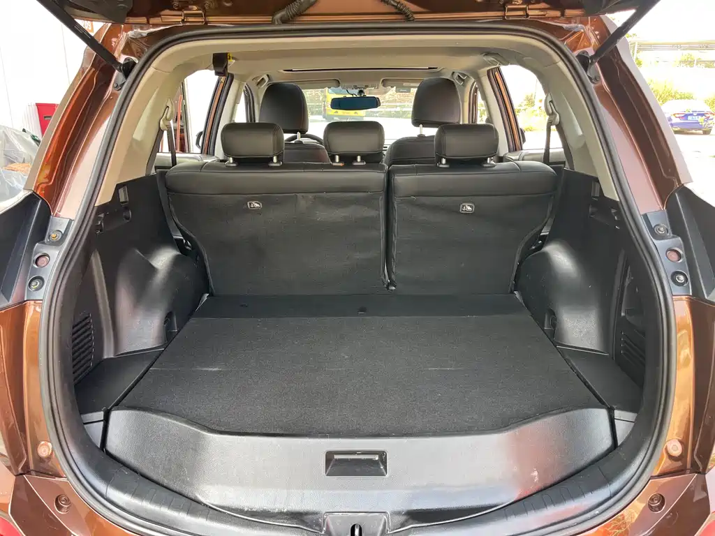 Toyota RAV4 — фото 20