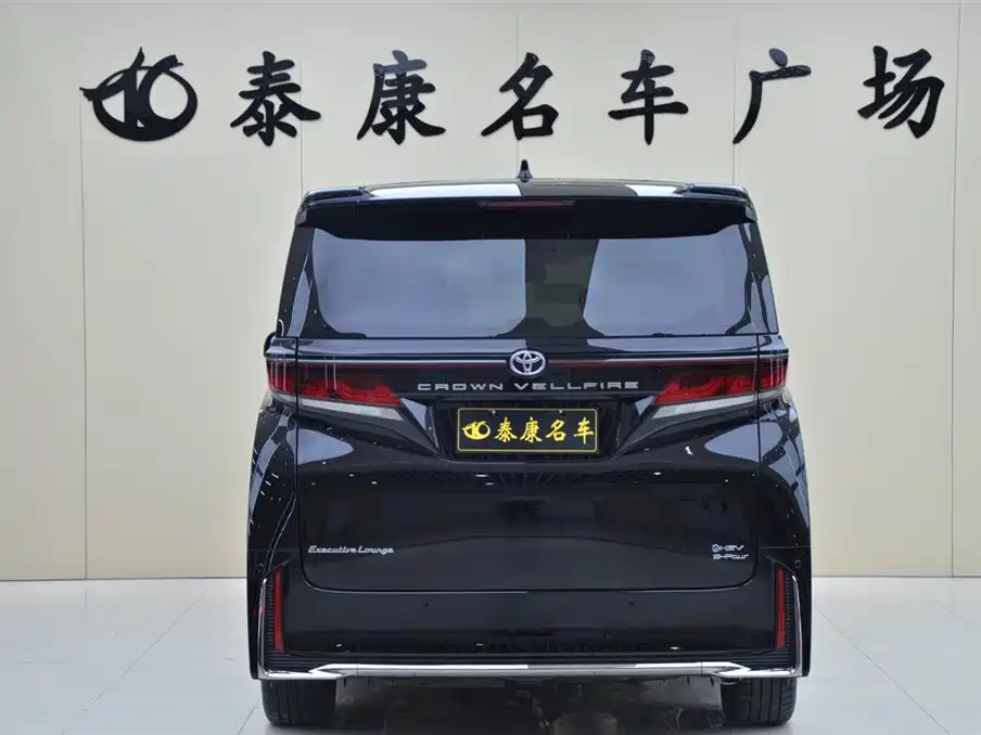 Toyota Vellfire — фото 3
