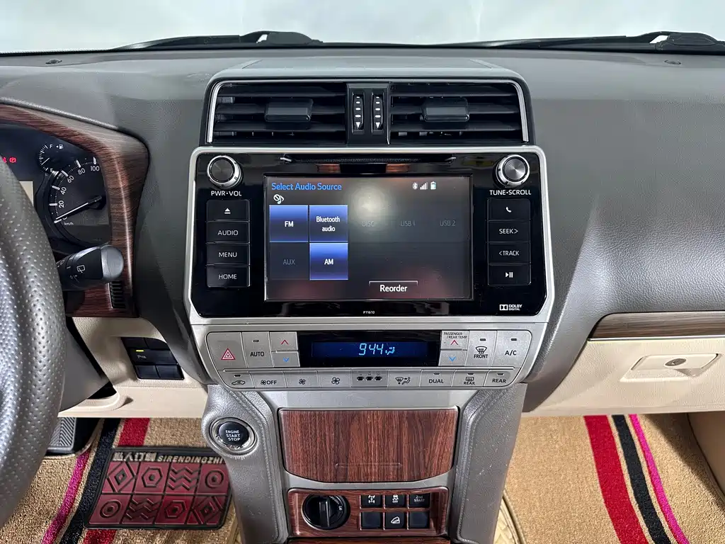 Toyota Prado (Import) — фото 9