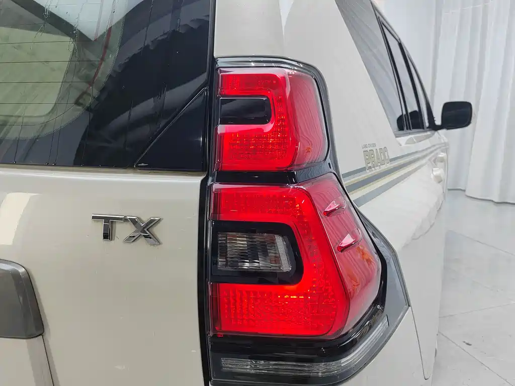 Toyota Prado (Import) — фото 18