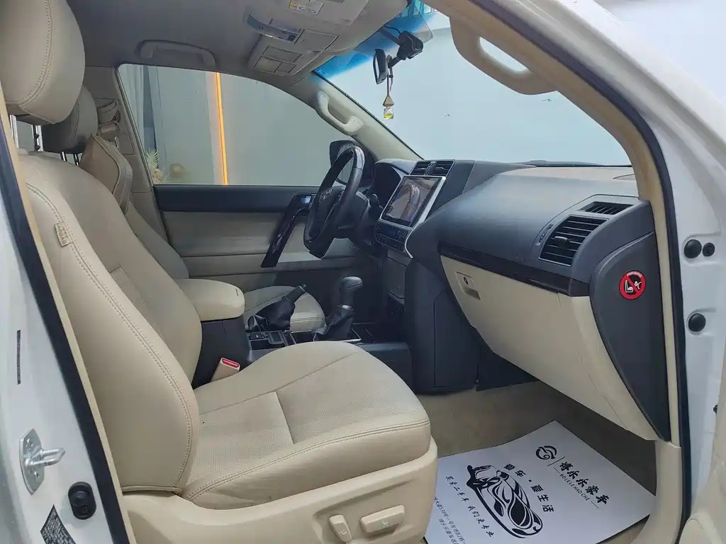 Toyota Prado (Import) — фото 10