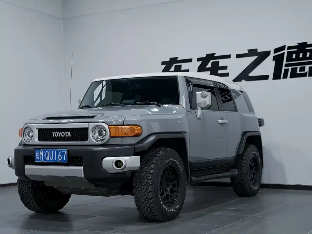 Toyota FJ Cruiser