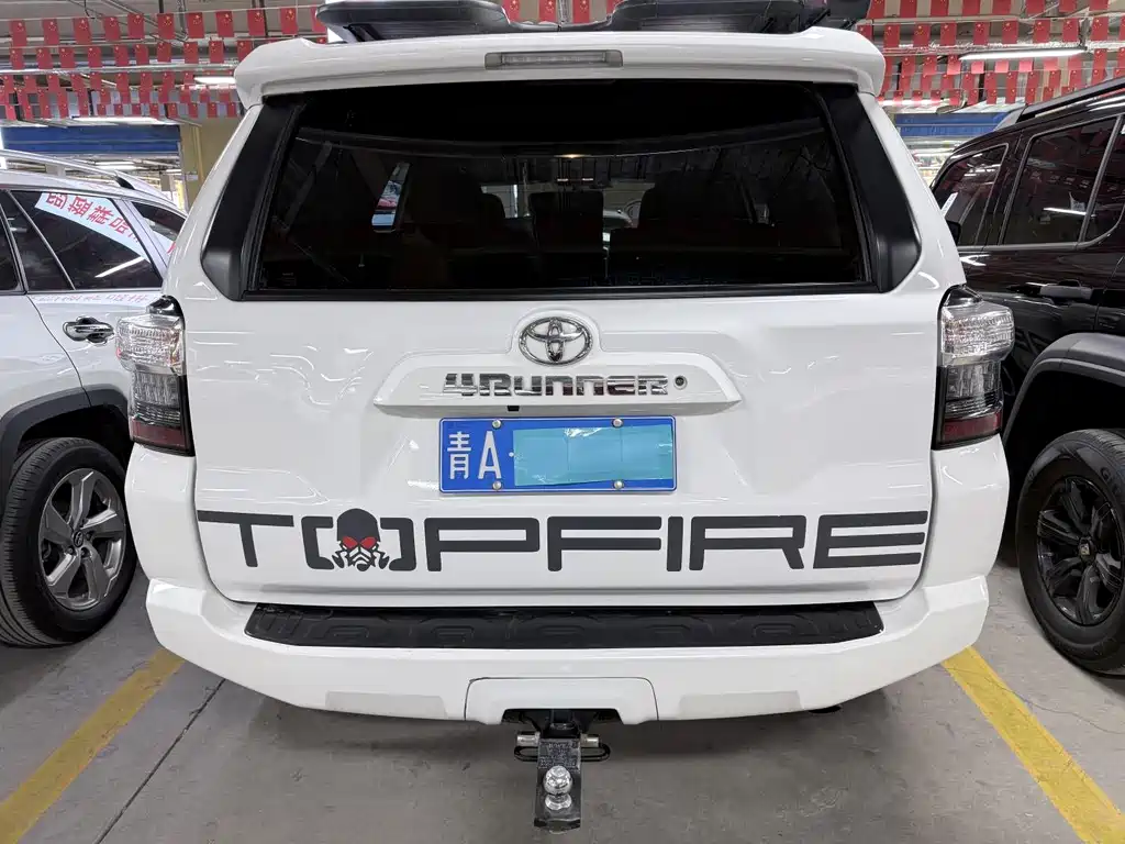 Toyota 4Runner — фото 17