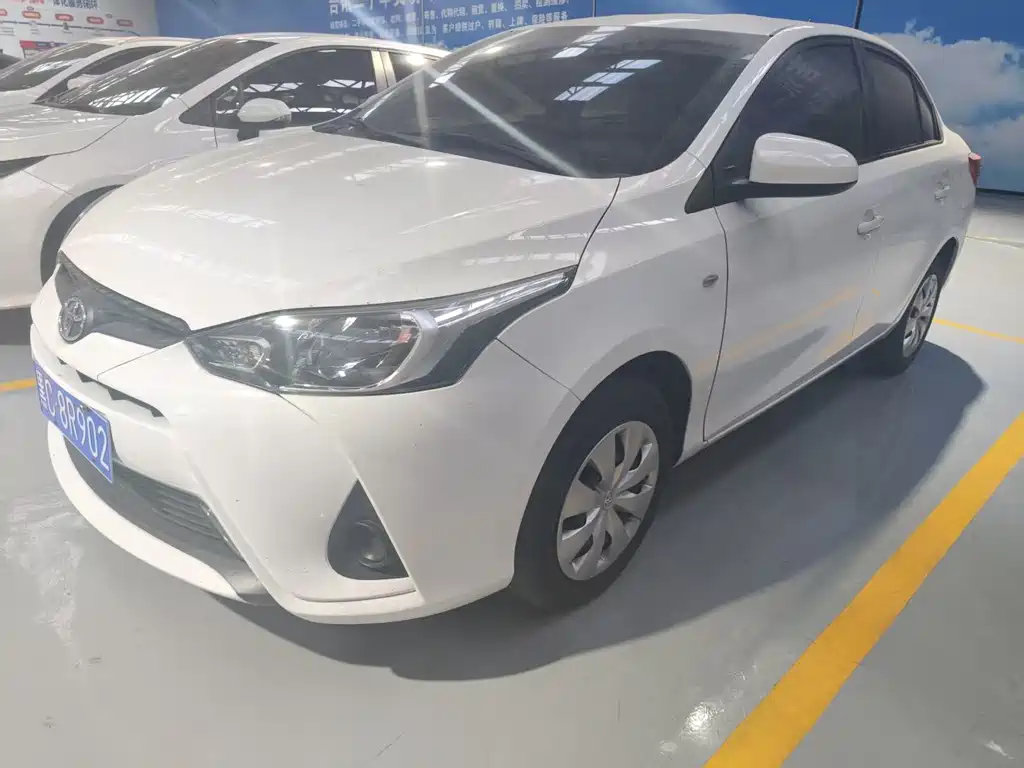 Toyota Yaris L