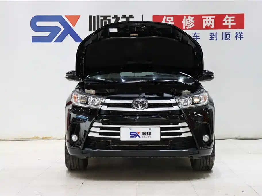 Toyota Highlander — фото 18