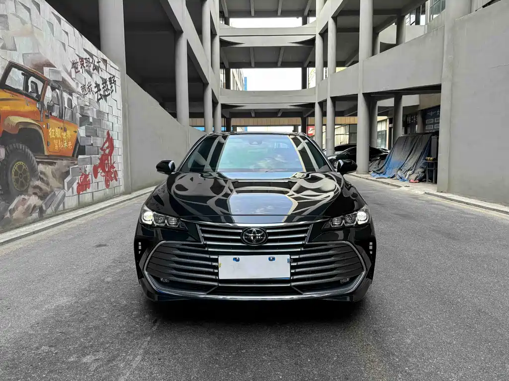 Toyota Avalon — фото 2