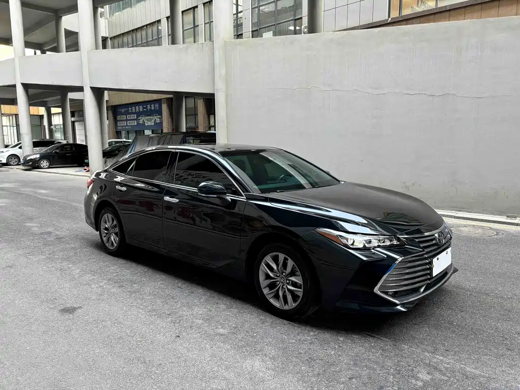 Toyota Avalon — фото 3