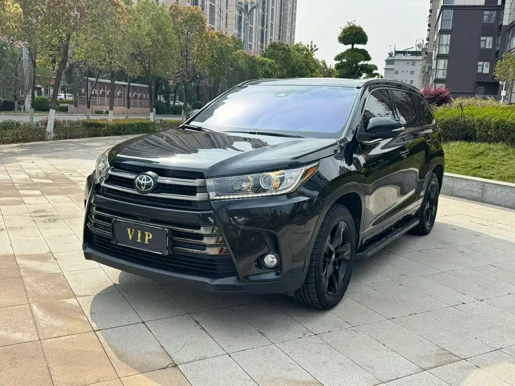 Toyota Highlander — фото 2