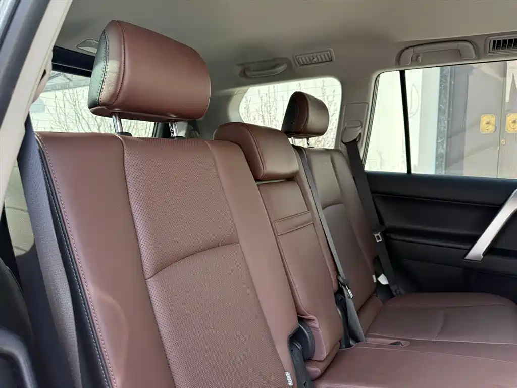 Toyota Prado (Import) — фото 14