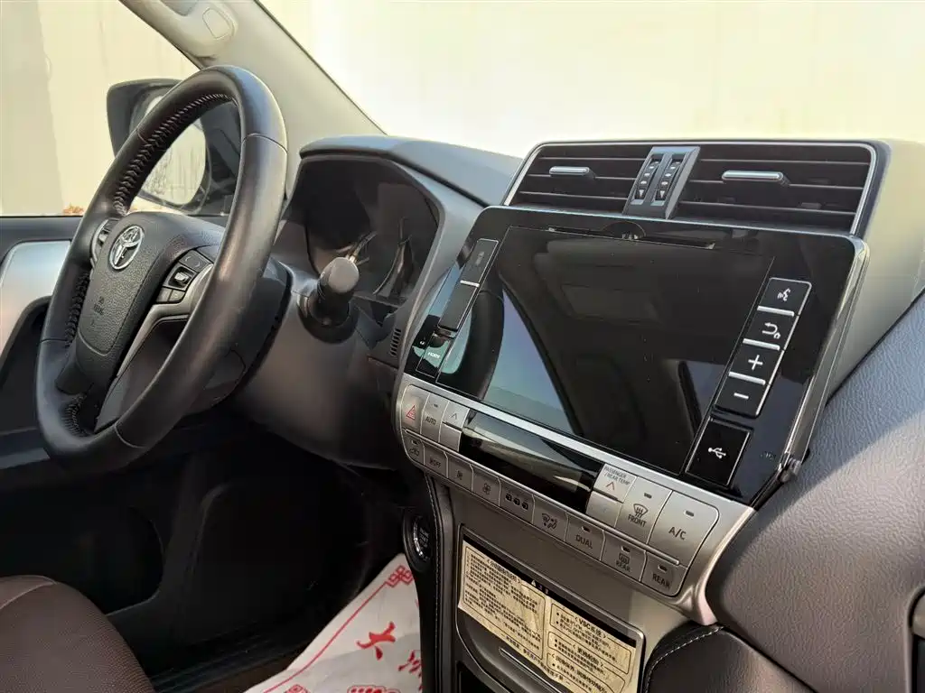 Toyota Prado (Import) — фото 21