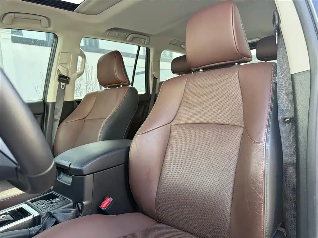 Toyota Prado (Import) — фото 23
