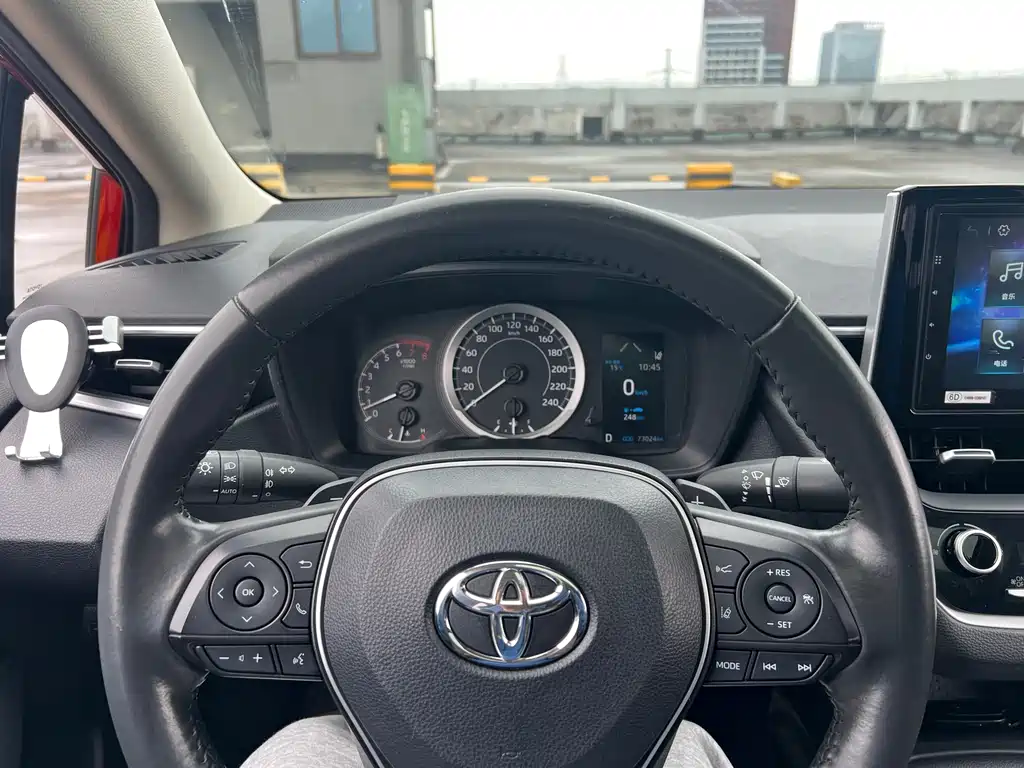 Toyota Corolla — фото 16