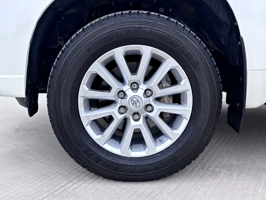 Toyota Prado (Import) — фото 15