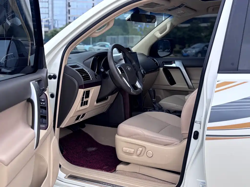 Toyota Prado (Import) — фото 7