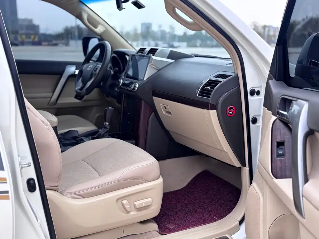 Toyota Prado (Import) — фото 10