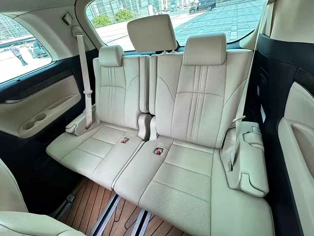Toyota Vellfire — фото 14