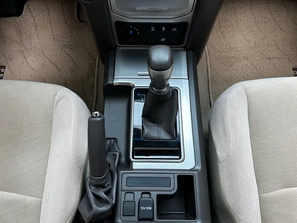 Toyota Prado (Import) — фото 17