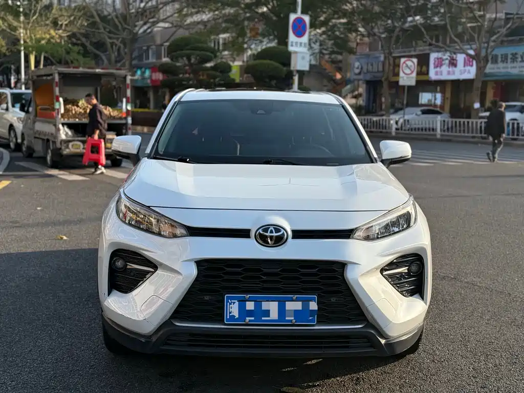 Toyota Wildlander — фото 2