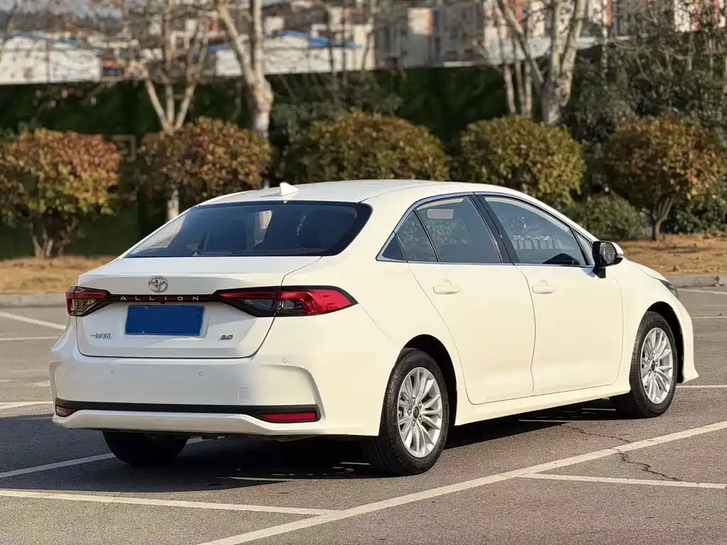 Toyota Allion — фото 9