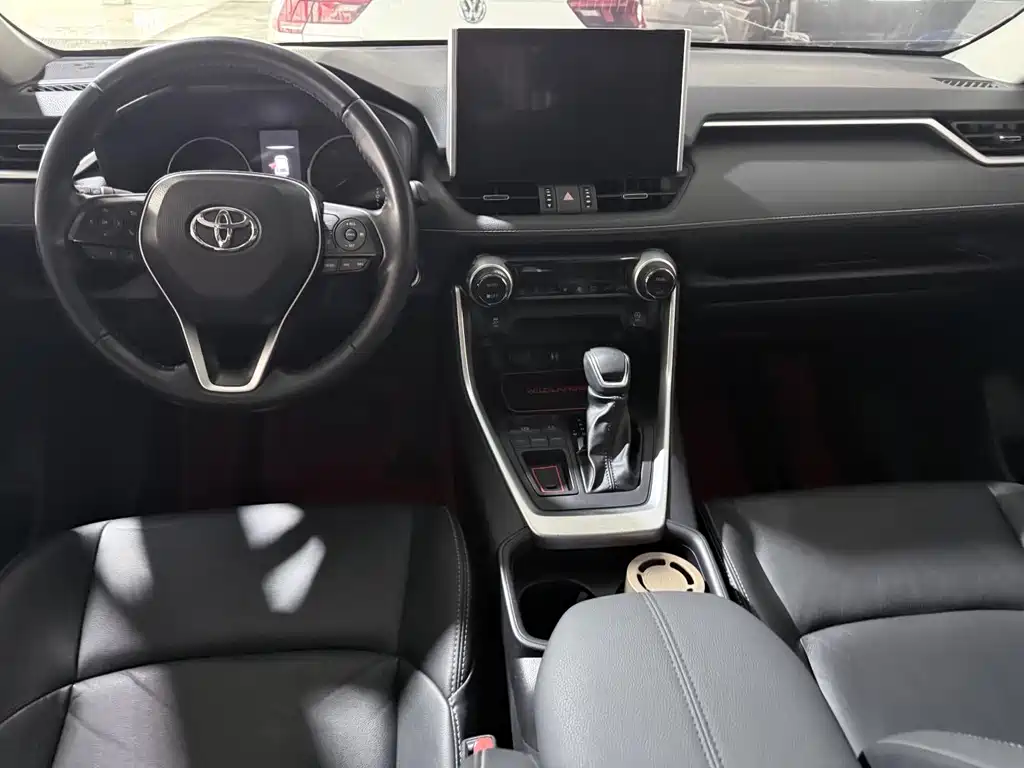 Toyota Wildlander — фото 14