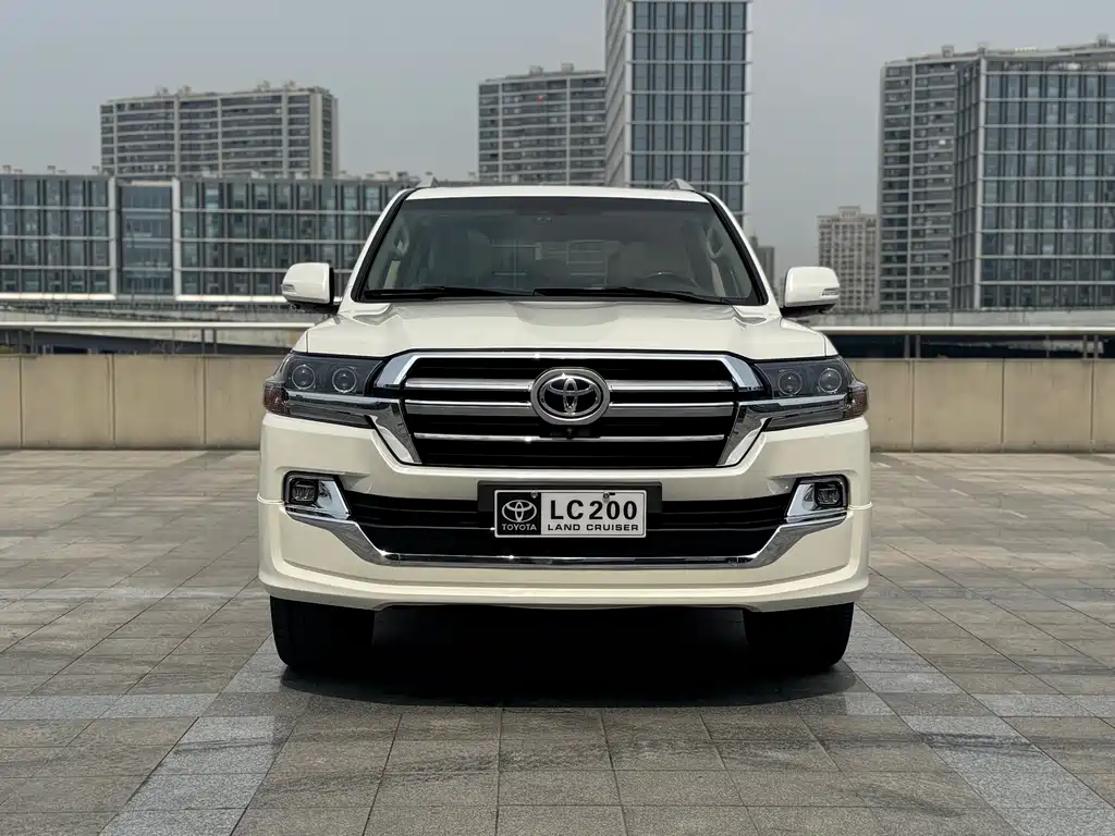 Toyota Land Cruiser — фото 2