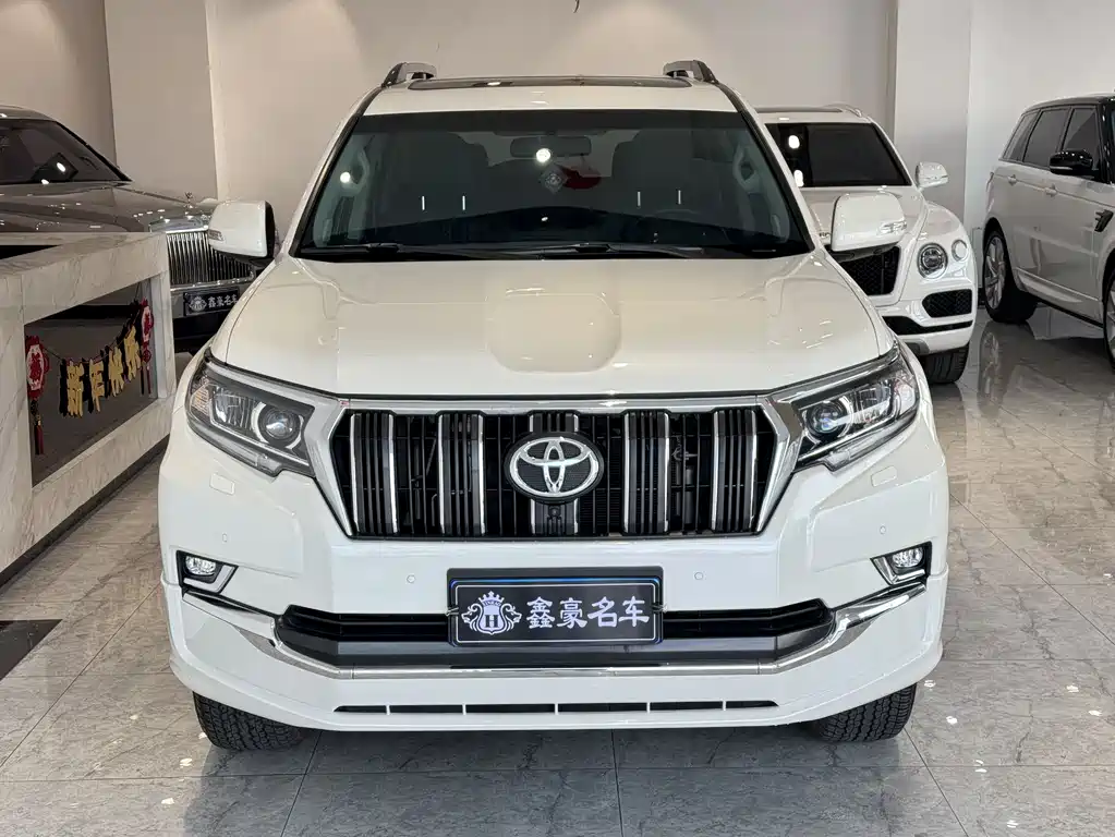 Toyota Prado — фото 2