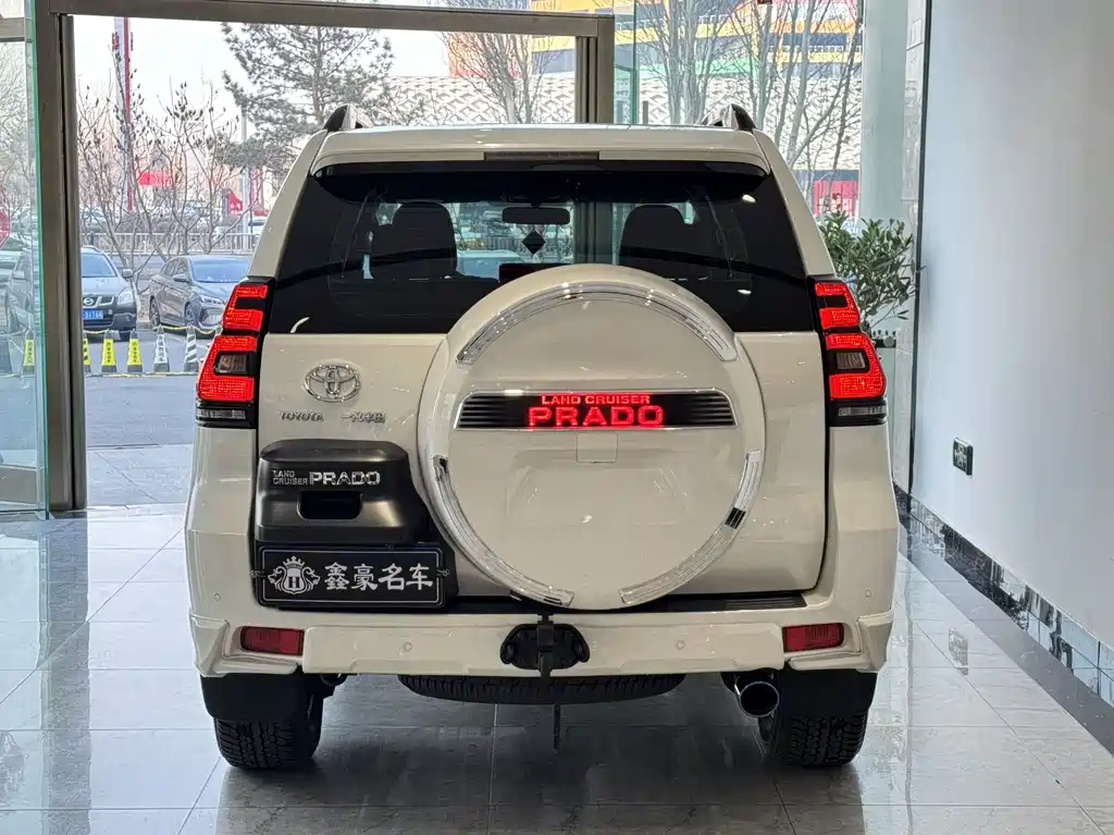 Toyota Prado — фото 21