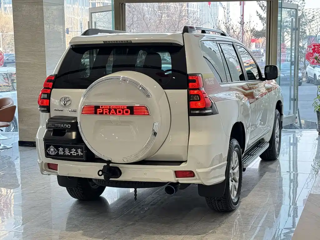 Toyota Prado — фото 22