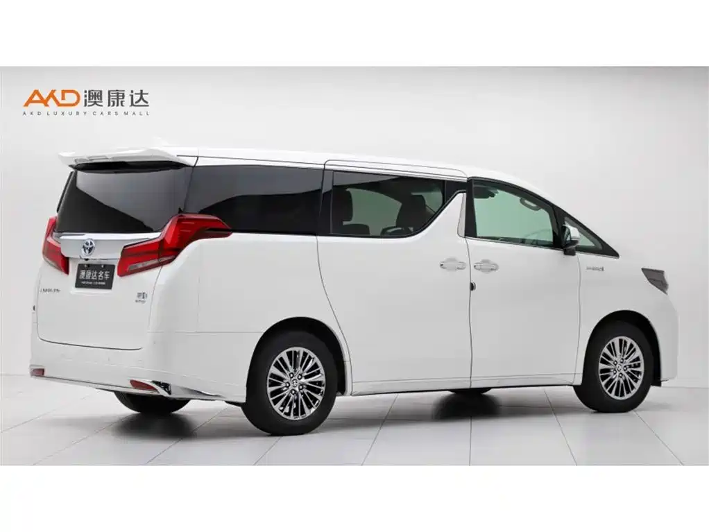 Toyota Alphard — фото 3