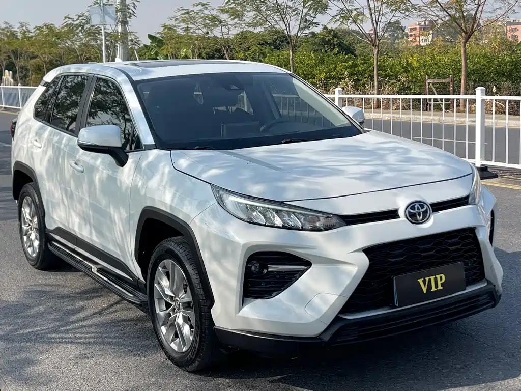 Toyota Wildlander — фото 3