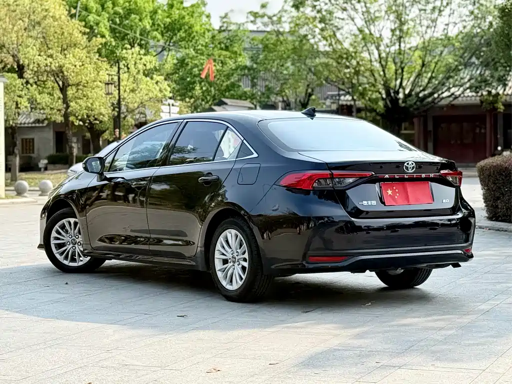 Toyota Allion — фото 6