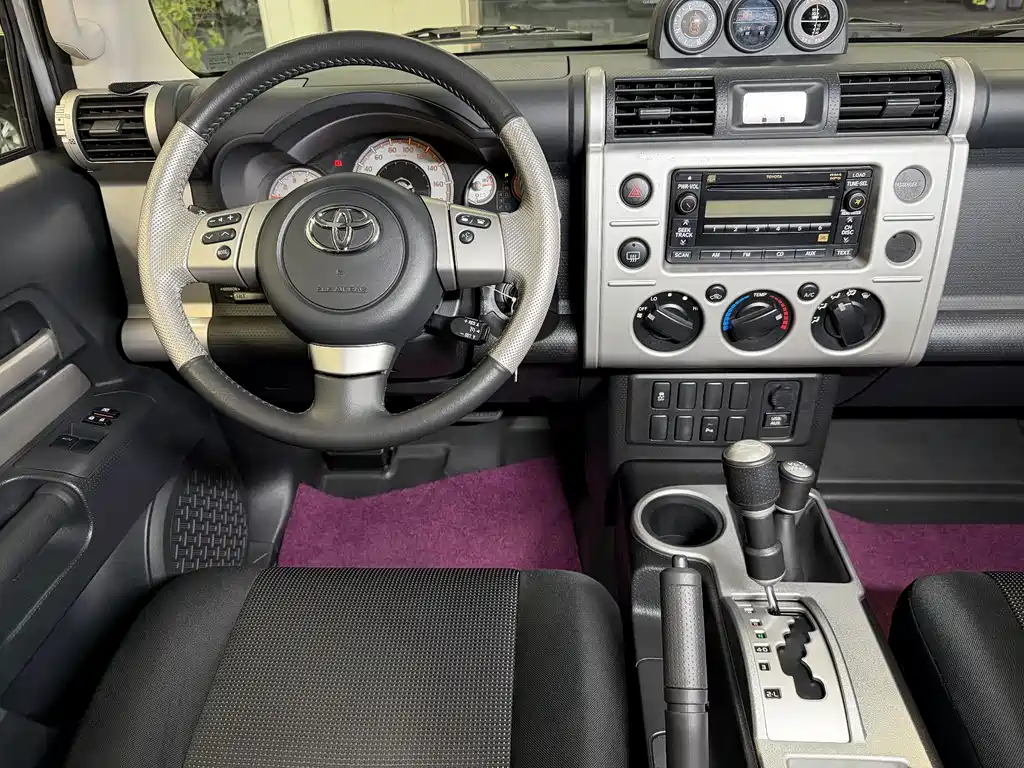 Toyota FJ Cruiser — фото 17