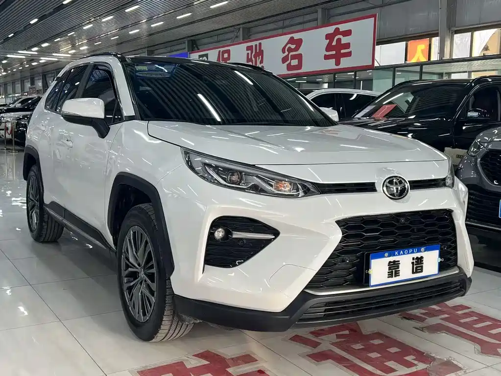 Toyota Wildlander — фото 3