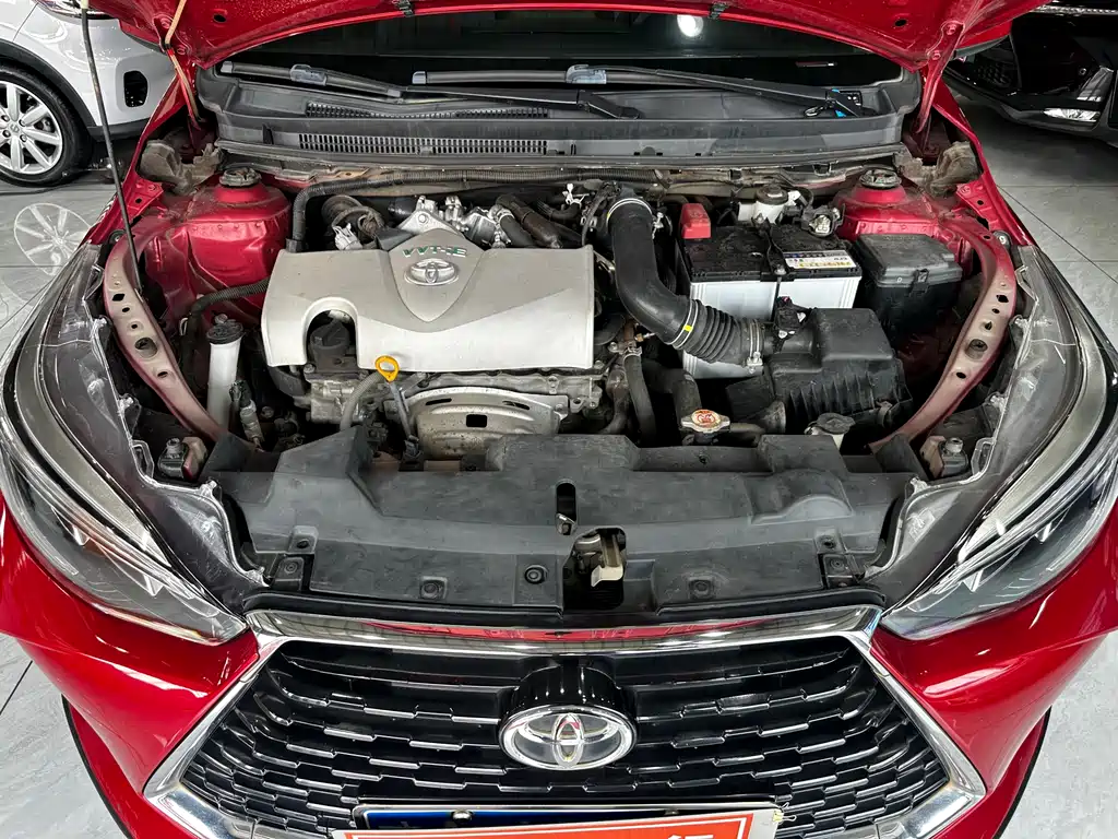 Toyota Yaris L — фото 10