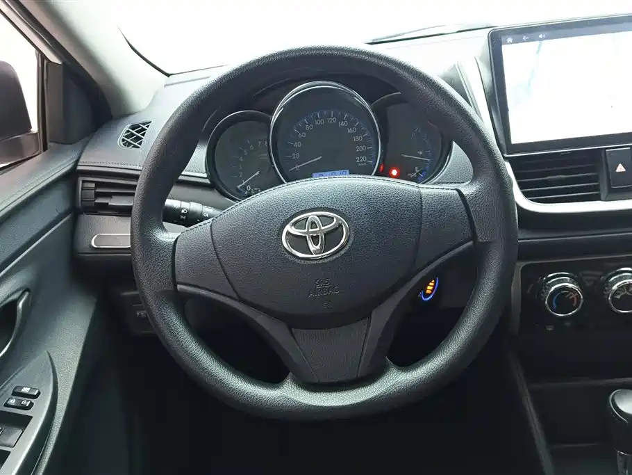 Toyota Vios FS — фото 15