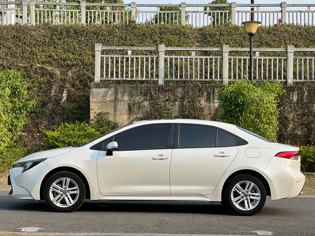 Toyota Levin — фото 4