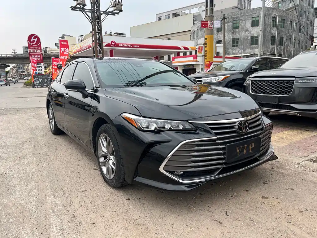 Toyota Avalon — фото 3