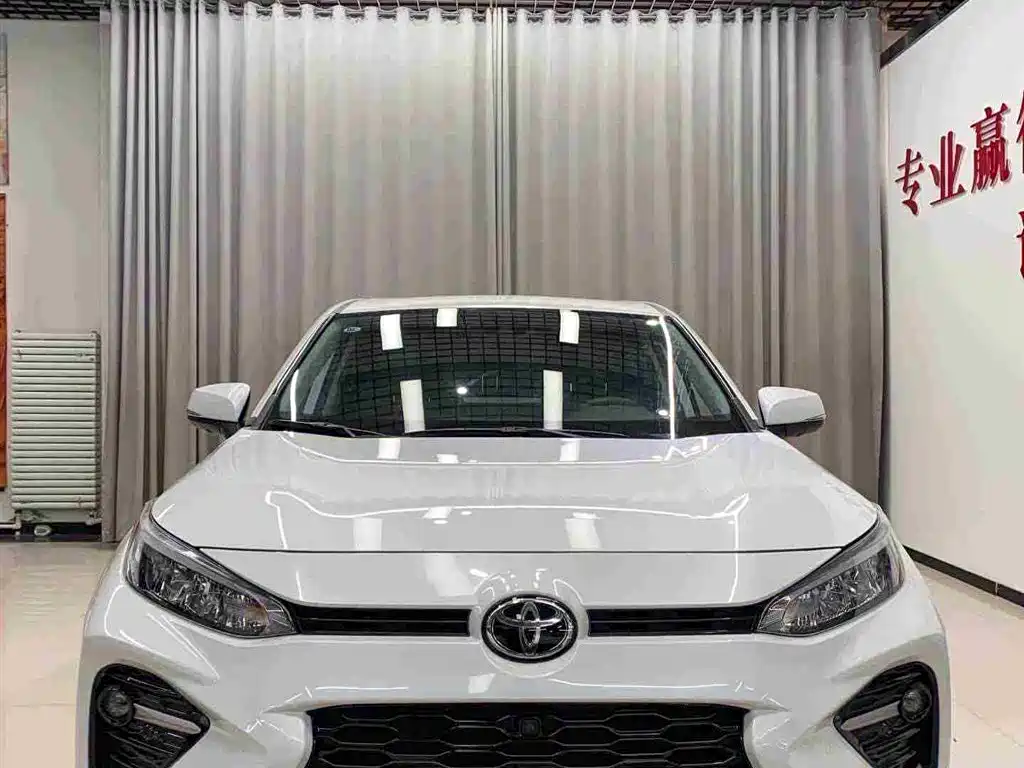 Toyota Wildlander — фото 2