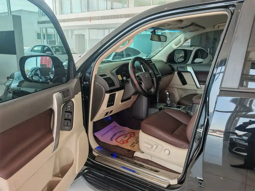 Toyota Prado (Import) — фото 6