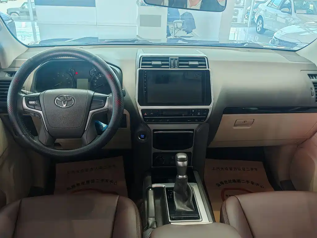 Toyota Prado (Import) — фото 10