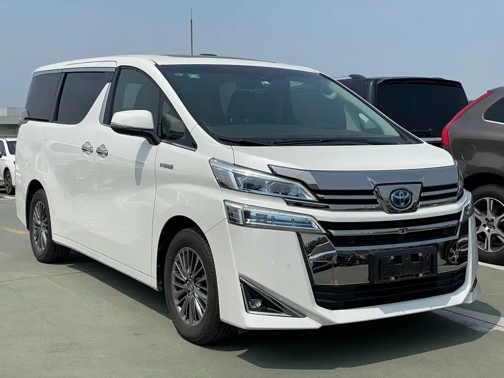 Toyota Vellfire — фото 3
