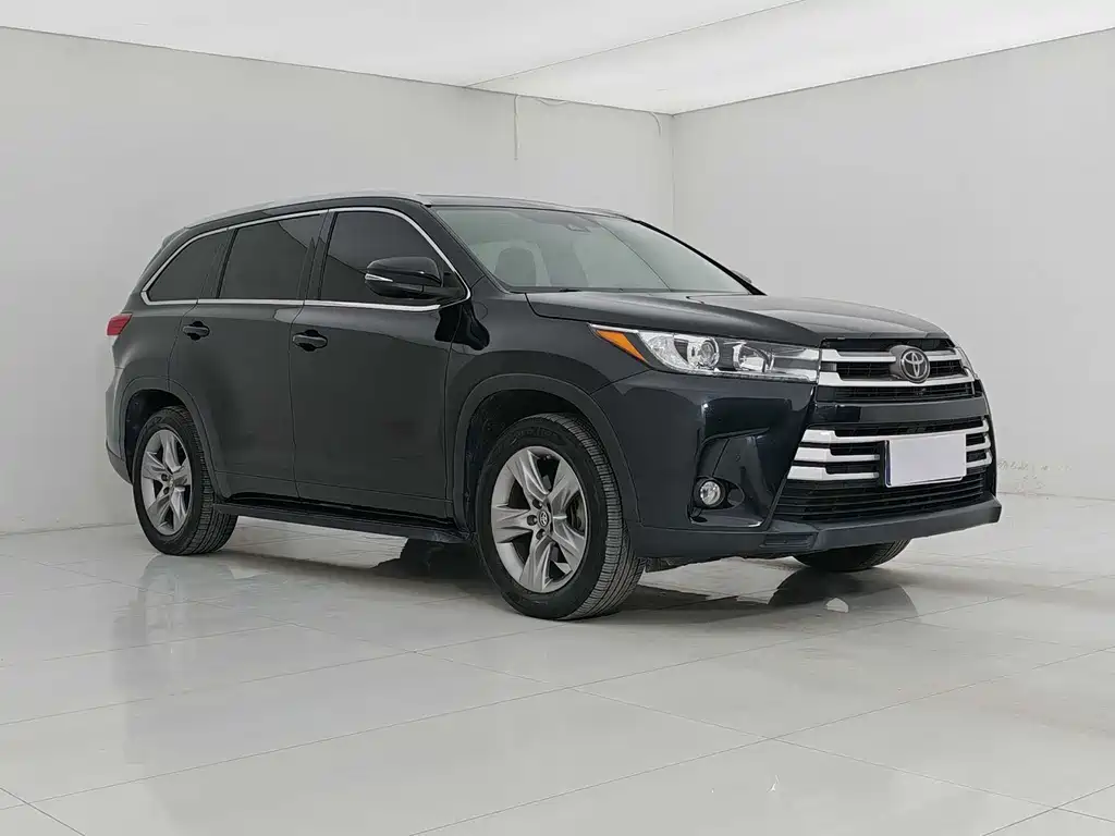 Toyota Highlander — фото 3