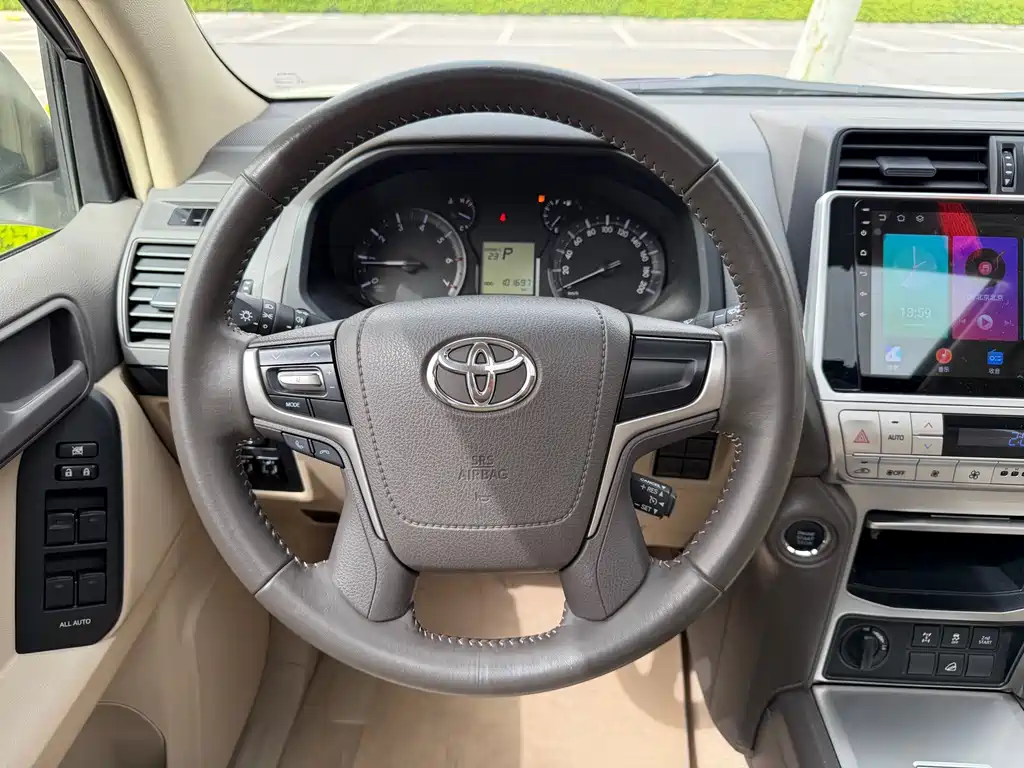 Toyota Prado (Import) — фото 17