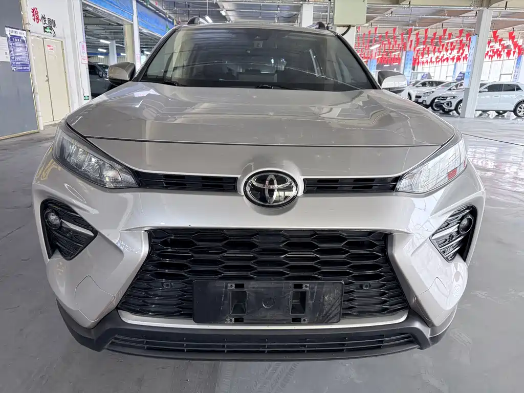 Toyota Wildlander — фото 2