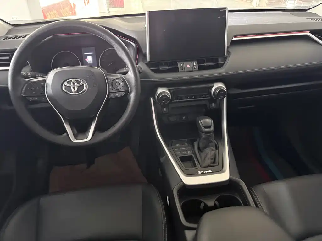 Toyota Wildlander — фото 13