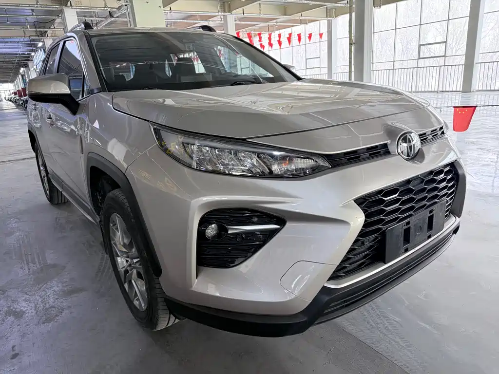 Toyota Wildlander — фото 3