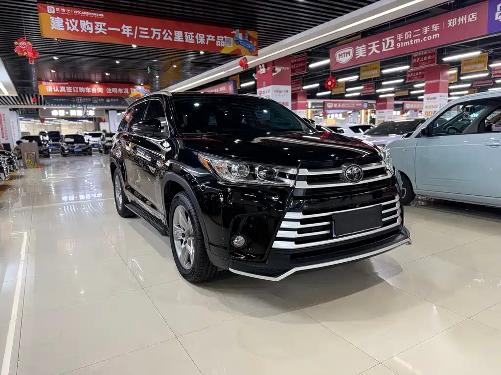 Toyota Highlander — фото 3
