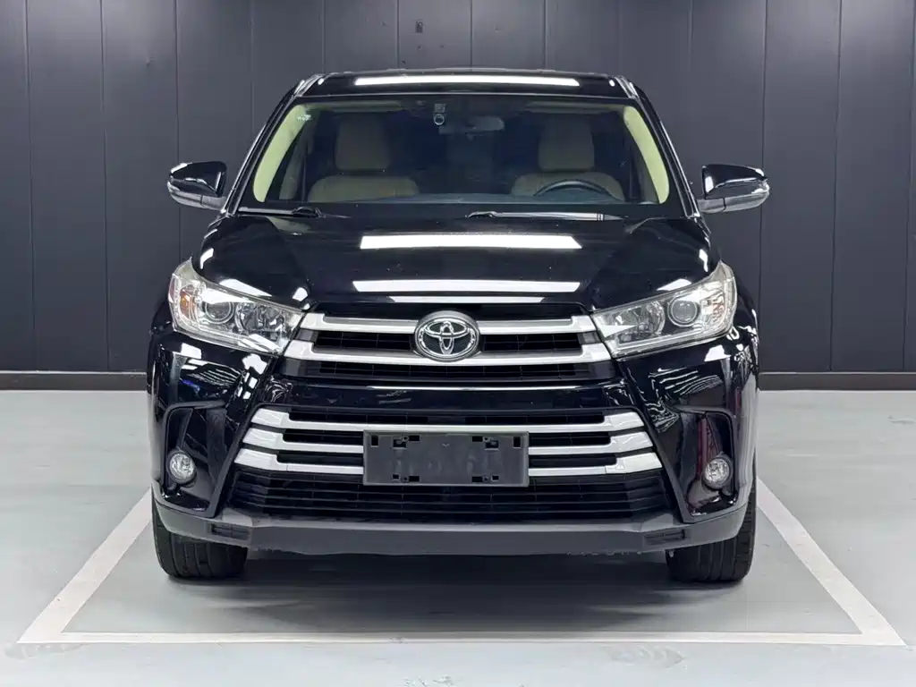 Toyota Highlander — фото 2