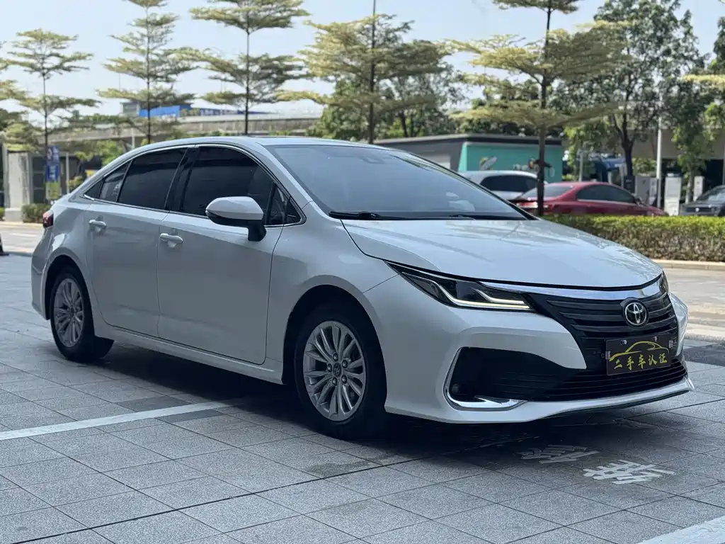 Toyota Allion — фото 2