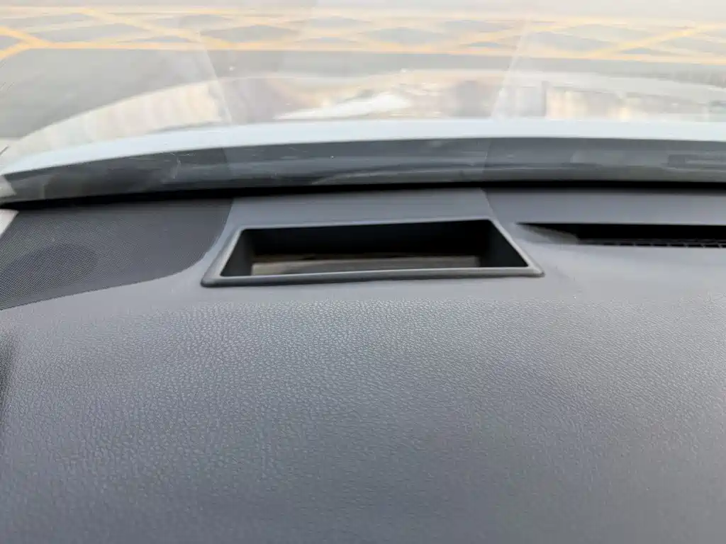 Toyota Camry — фото 10